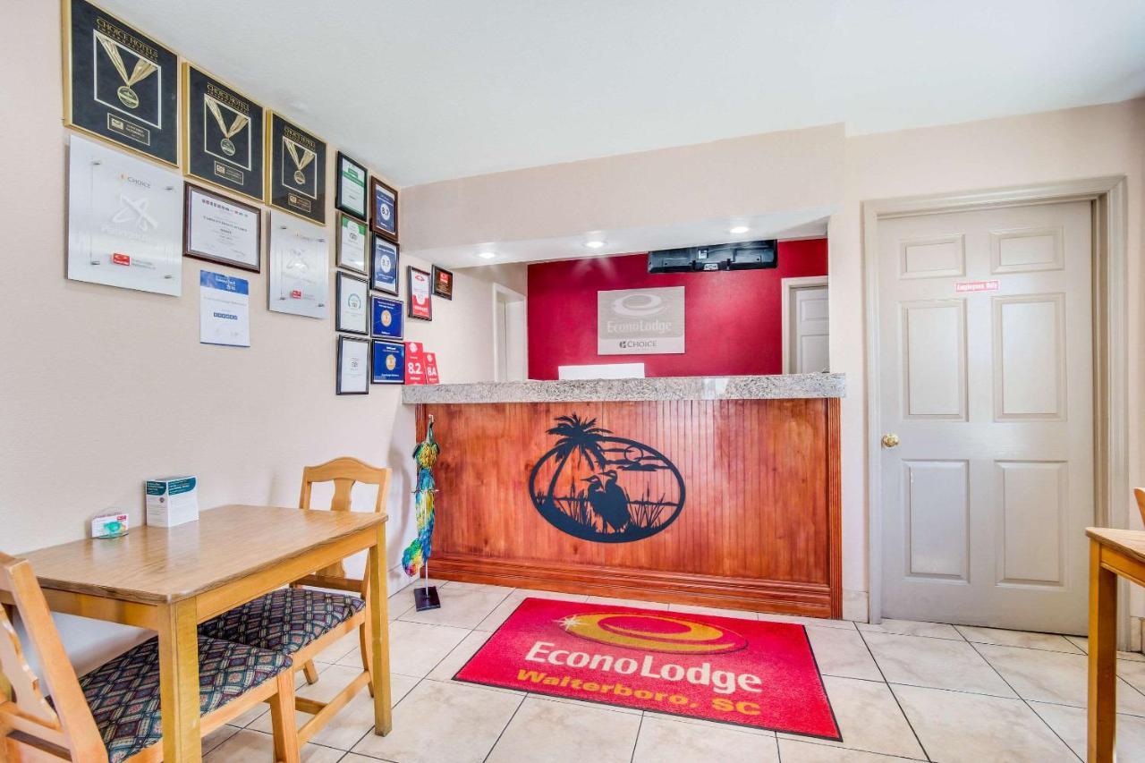Econo Lodge Walterboro Eksteriør billede